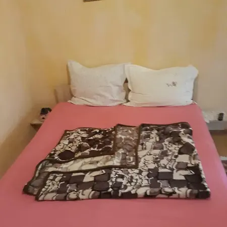 Casa De La Mare ホームステイ *